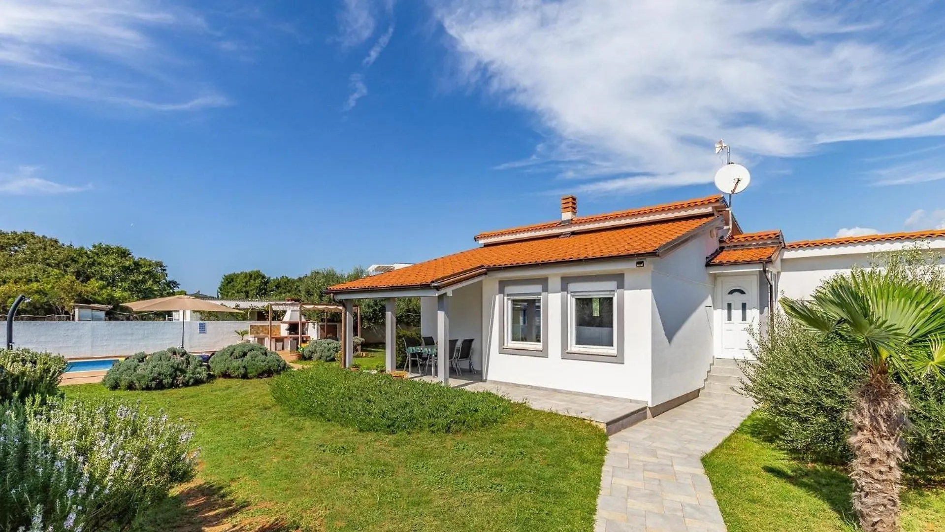 Ferienhaus Mit Privatpool Fuer 4 Personen Ca 120 Qm In Medulin, Istrien Suedkueste Von Istrien Pomer Croatia